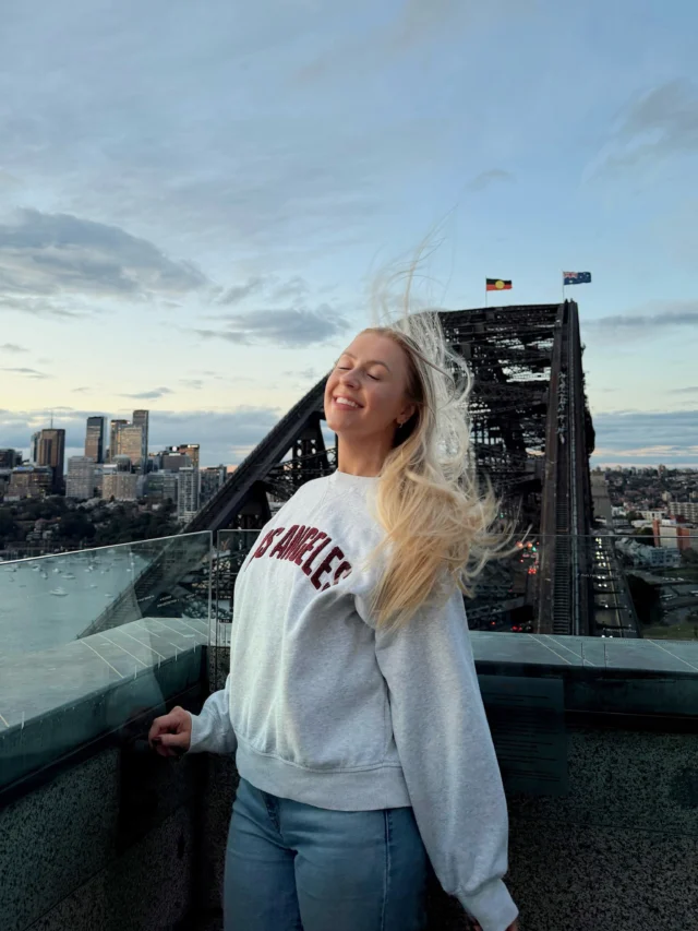 Do you reckon it was windy at the top? 🌚🤭🌇

📍 @bridgemuseumsydney